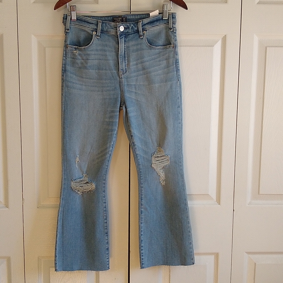 Abercrombie & Fitch Denim - Abercrombie and Fitch Simone High Rise ankle flare jeans size 29 NWT